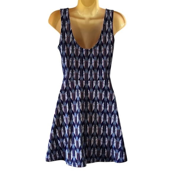 Divided H&M Colorful Print Knit Fit and Flare Dress - Picture 3 of 9